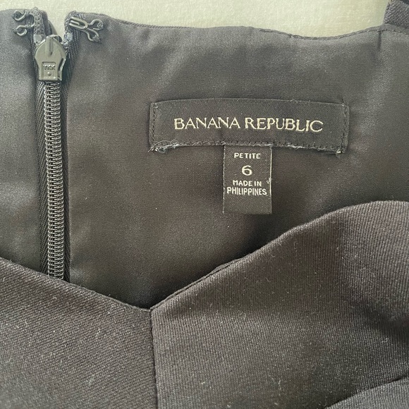 Banana Republic black contour dress - Picture 3 of 3